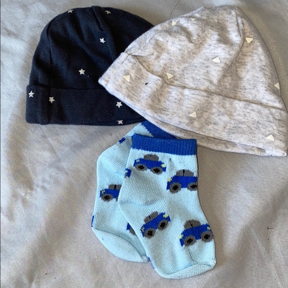 Neutral baby hats